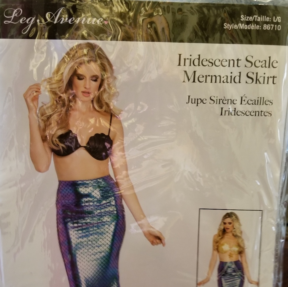 Costume